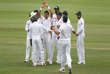 پاکستان نے آسٹریلیا کو ابوظہبی ٹیسٹ میں شکست دے کر سیریز جیت لی